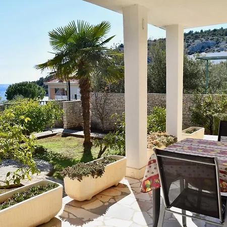 Oliva Apartmán *