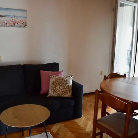 Oliva Apartamento Ražanj