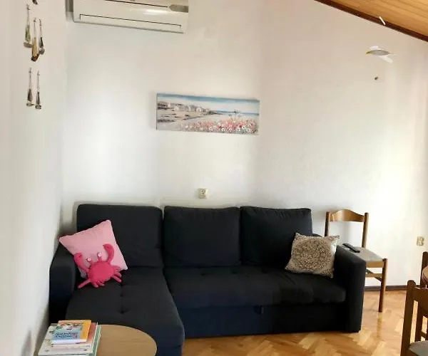Oliva Apartamento Ražanj